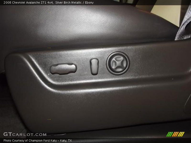 Silver Birch Metallic / Ebony 2008 Chevrolet Avalanche Z71 4x4
