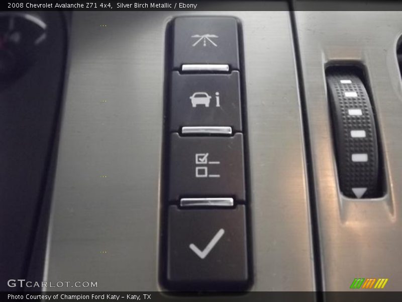 Silver Birch Metallic / Ebony 2008 Chevrolet Avalanche Z71 4x4