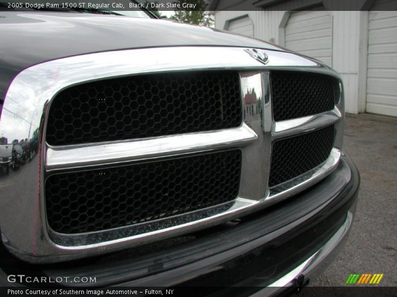 Black / Dark Slate Gray 2005 Dodge Ram 1500 ST Regular Cab