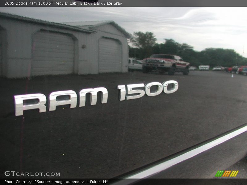 Black / Dark Slate Gray 2005 Dodge Ram 1500 ST Regular Cab