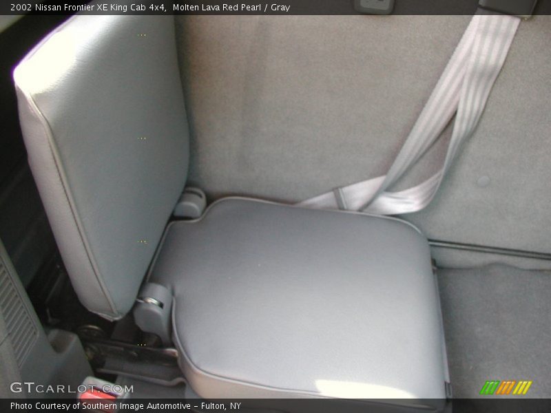 Molten Lava Red Pearl / Gray 2002 Nissan Frontier XE King Cab 4x4