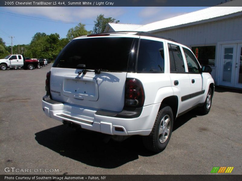 Summit White / Light Gray 2005 Chevrolet TrailBlazer LS 4x4