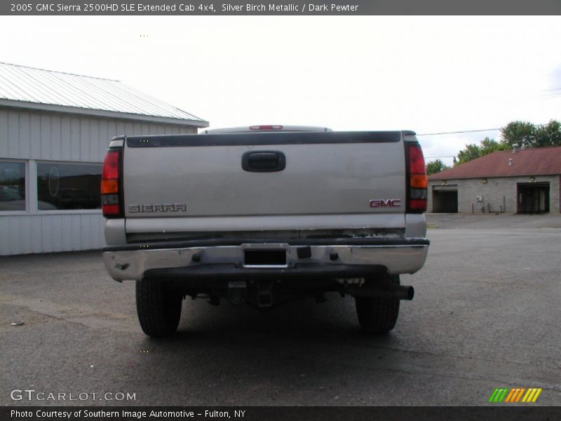 Silver Birch Metallic / Dark Pewter 2005 GMC Sierra 2500HD SLE Extended Cab 4x4