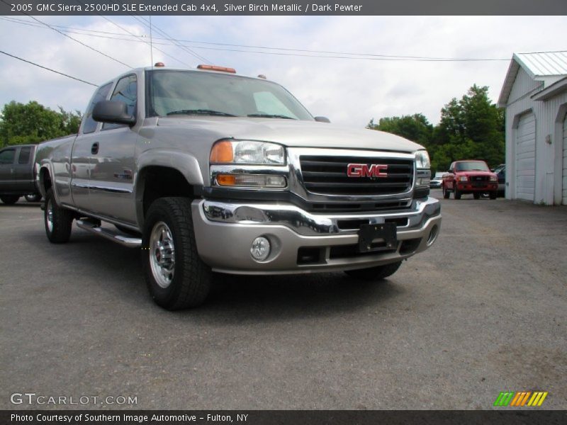 Silver Birch Metallic / Dark Pewter 2005 GMC Sierra 2500HD SLE Extended Cab 4x4