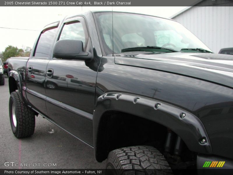 Black / Dark Charcoal 2005 Chevrolet Silverado 1500 Z71 Crew Cab 4x4