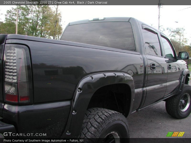 Black / Dark Charcoal 2005 Chevrolet Silverado 1500 Z71 Crew Cab 4x4