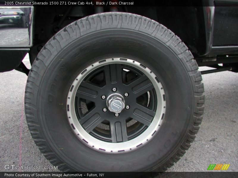 Custom Wheels of 2005 Silverado 1500 Z71 Crew Cab 4x4