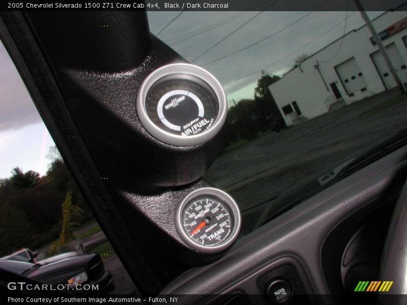 Black / Dark Charcoal 2005 Chevrolet Silverado 1500 Z71 Crew Cab 4x4