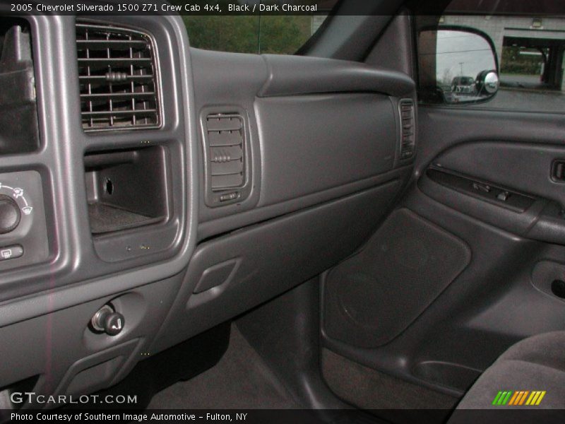 Black / Dark Charcoal 2005 Chevrolet Silverado 1500 Z71 Crew Cab 4x4