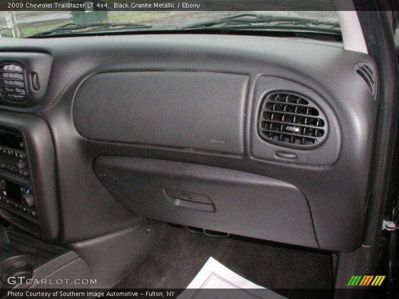 Black Granite Metallic / Ebony 2009 Chevrolet TrailBlazer LT 4x4