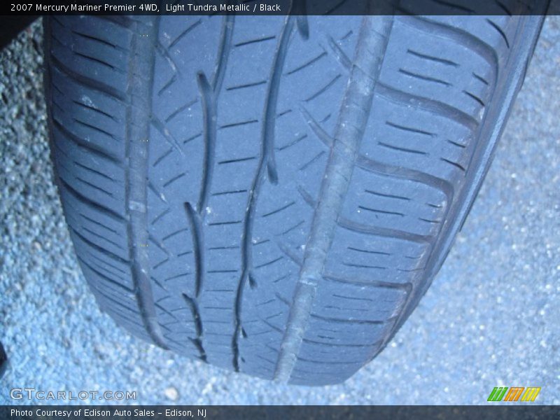 Light Tundra Metallic / Black 2007 Mercury Mariner Premier 4WD