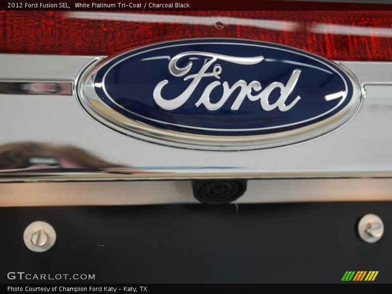 White Platinum Tri-Coat / Charcoal Black 2012 Ford Fusion SEL