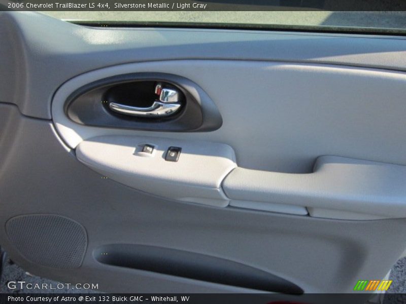 Silverstone Metallic / Light Gray 2006 Chevrolet TrailBlazer LS 4x4