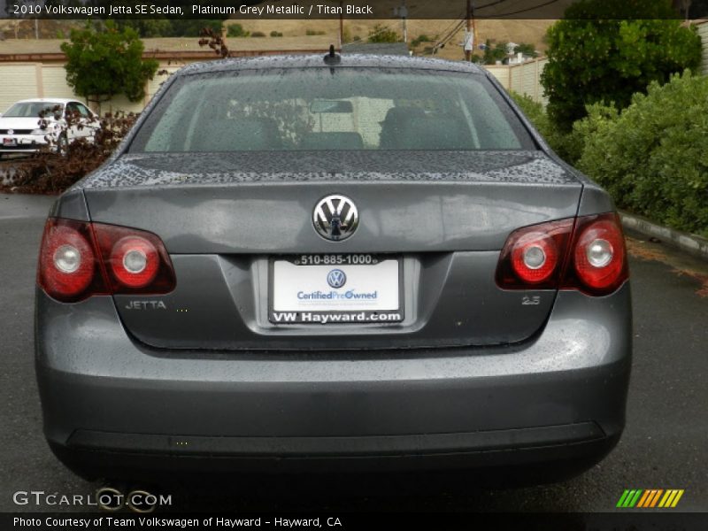 Platinum Grey Metallic / Titan Black 2010 Volkswagen Jetta SE Sedan