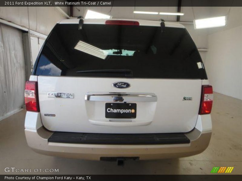 White Platinum Tri-Coat / Camel 2011 Ford Expedition XLT