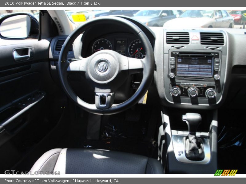 Black / Titan Black 2010 Volkswagen Jetta SE Sedan