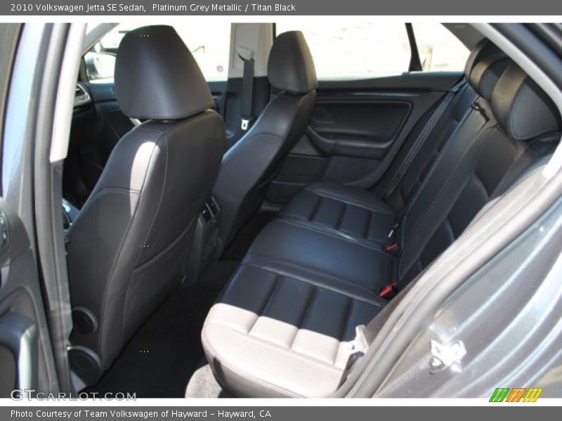 Platinum Grey Metallic / Titan Black 2010 Volkswagen Jetta SE Sedan