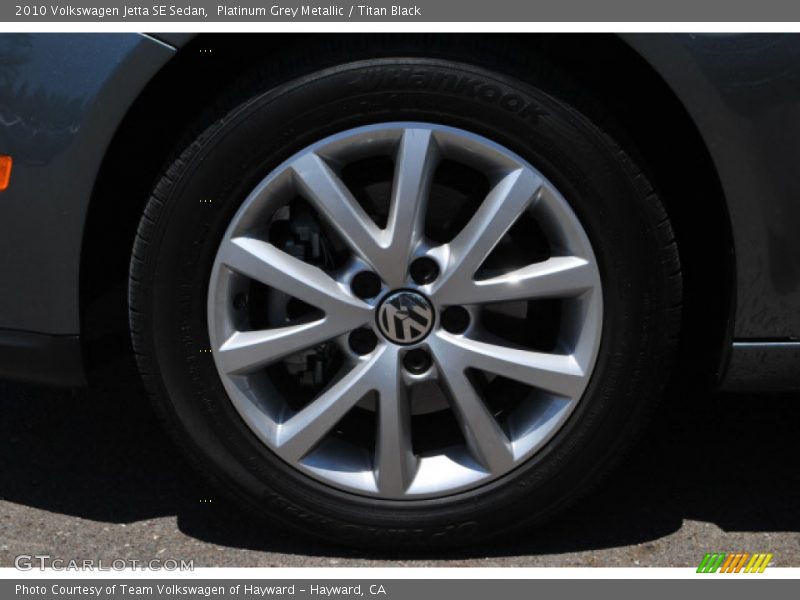 Platinum Grey Metallic / Titan Black 2010 Volkswagen Jetta SE Sedan
