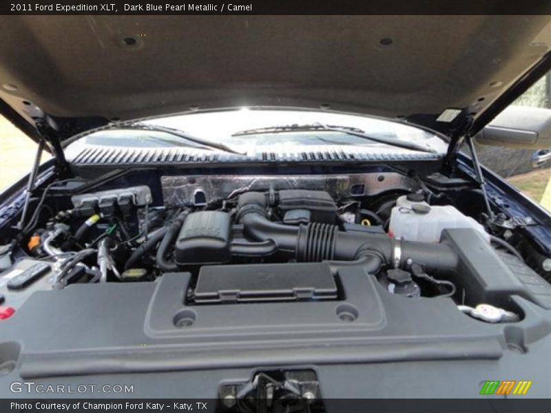 Dark Blue Pearl Metallic / Camel 2011 Ford Expedition XLT