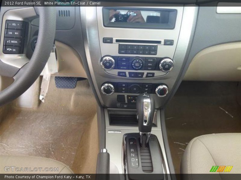 White Platinum Tri-Coat / Camel 2012 Ford Fusion SE