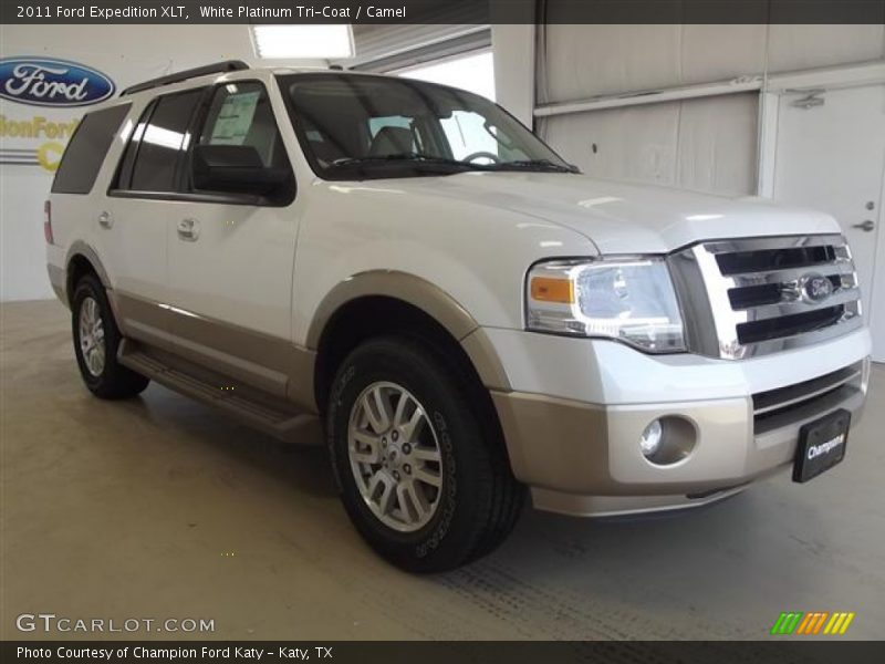 White Platinum Tri-Coat / Camel 2011 Ford Expedition XLT