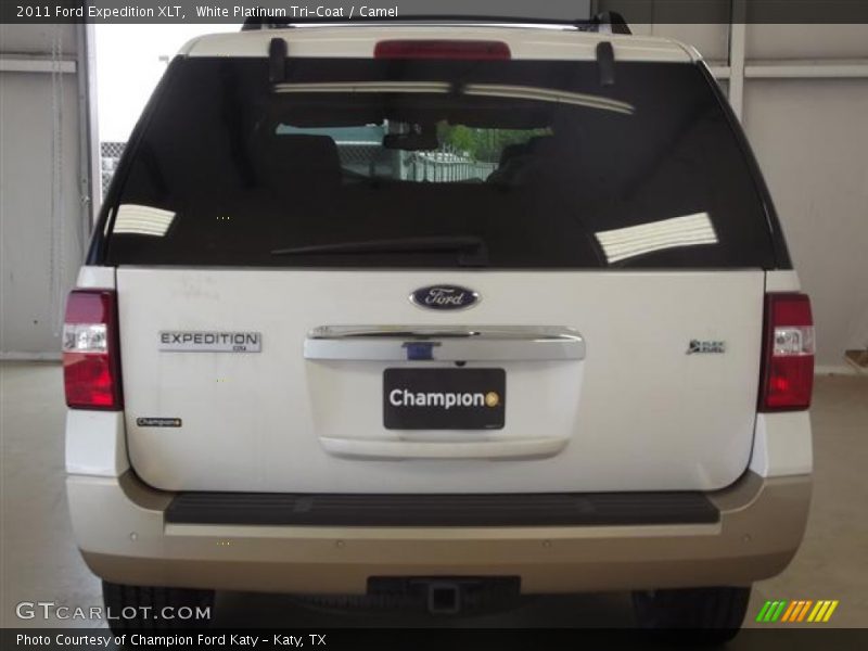 White Platinum Tri-Coat / Camel 2011 Ford Expedition XLT