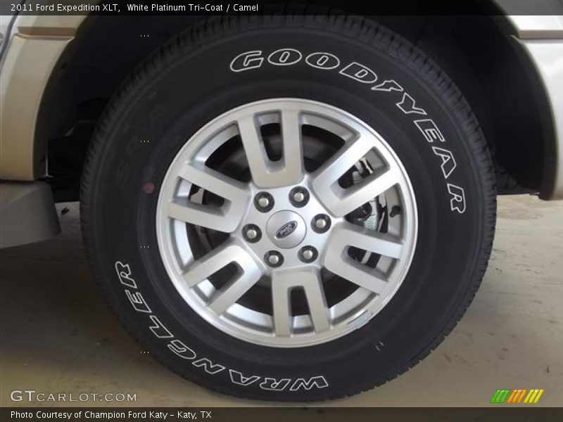 White Platinum Tri-Coat / Camel 2011 Ford Expedition XLT