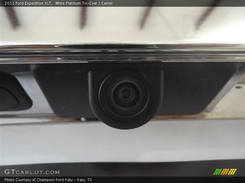 White Platinum Tri-Coat / Camel 2011 Ford Expedition XLT