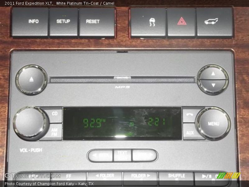 White Platinum Tri-Coat / Camel 2011 Ford Expedition XLT