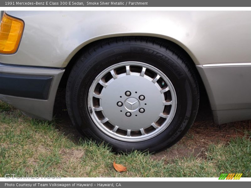  1991 E Class 300 E Sedan Wheel
