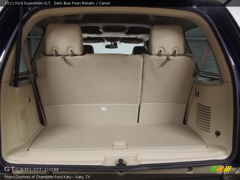 Dark Blue Pearl Metallic / Camel 2011 Ford Expedition XLT
