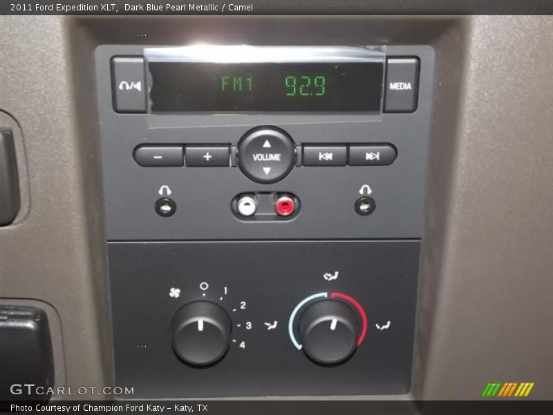 Dark Blue Pearl Metallic / Camel 2011 Ford Expedition XLT