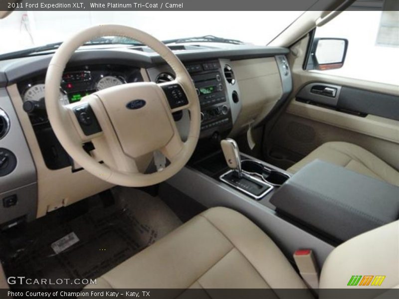 White Platinum Tri-Coat / Camel 2011 Ford Expedition XLT