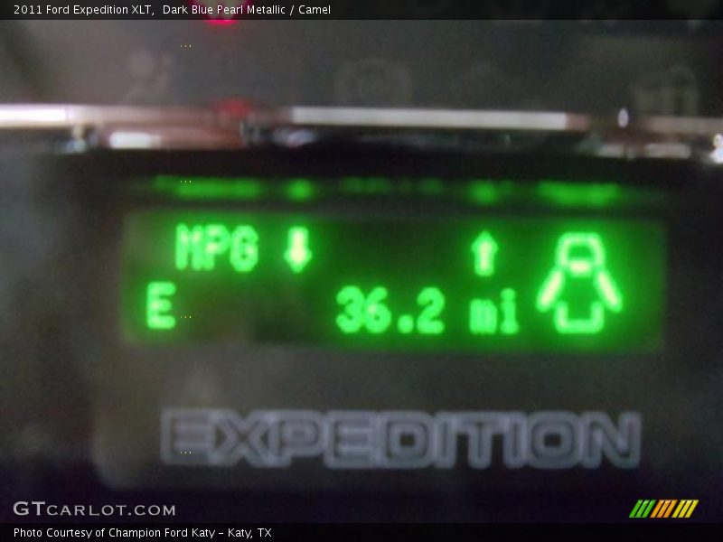 Dark Blue Pearl Metallic / Camel 2011 Ford Expedition XLT