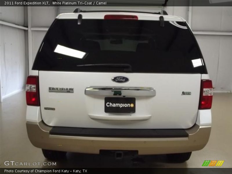 White Platinum Tri-Coat / Camel 2011 Ford Expedition XLT