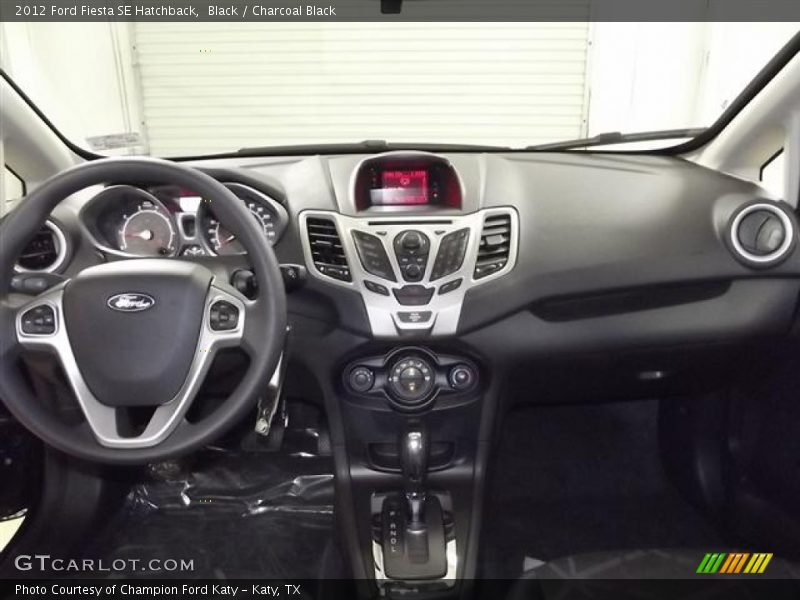 Black / Charcoal Black 2012 Ford Fiesta SE Hatchback