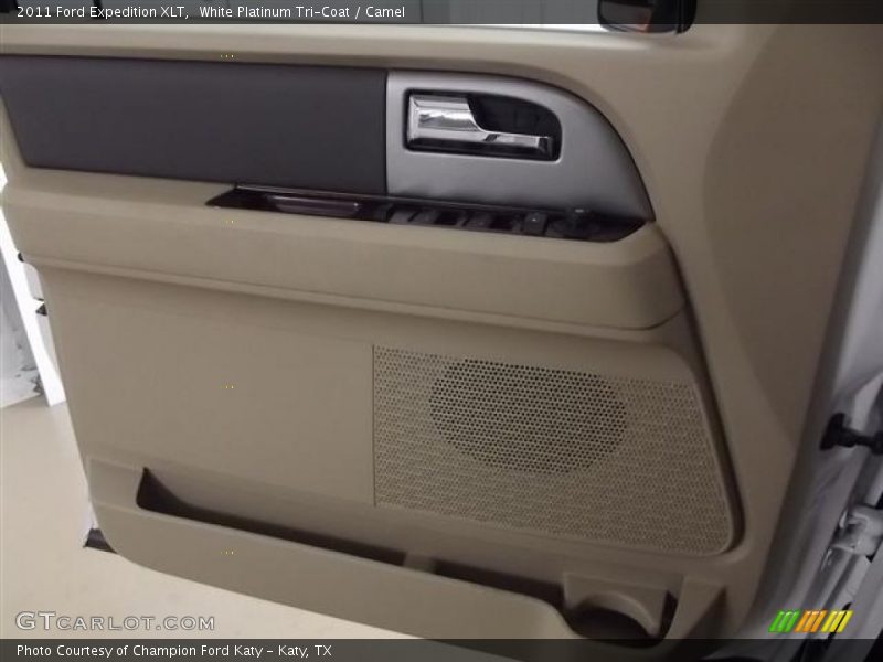 White Platinum Tri-Coat / Camel 2011 Ford Expedition XLT