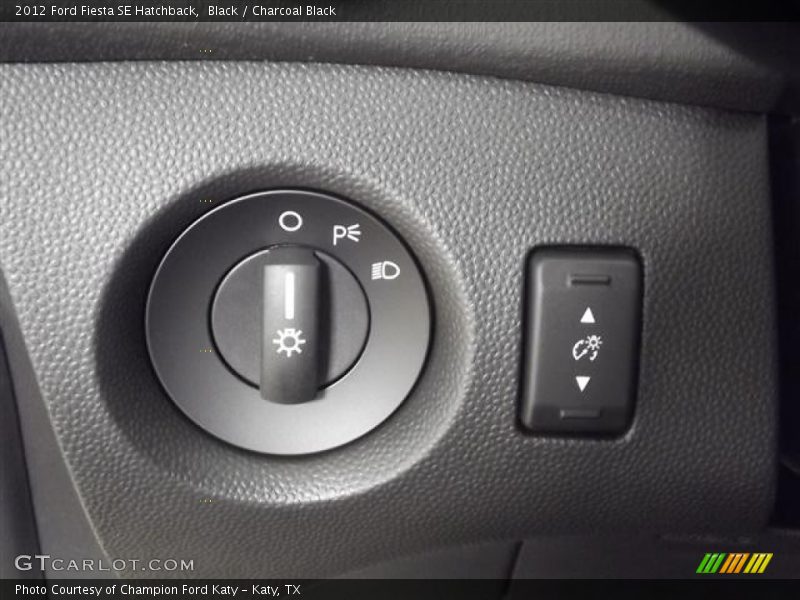 Black / Charcoal Black 2012 Ford Fiesta SE Hatchback