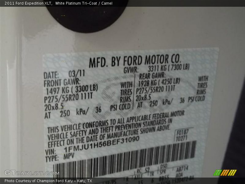 White Platinum Tri-Coat / Camel 2011 Ford Expedition XLT