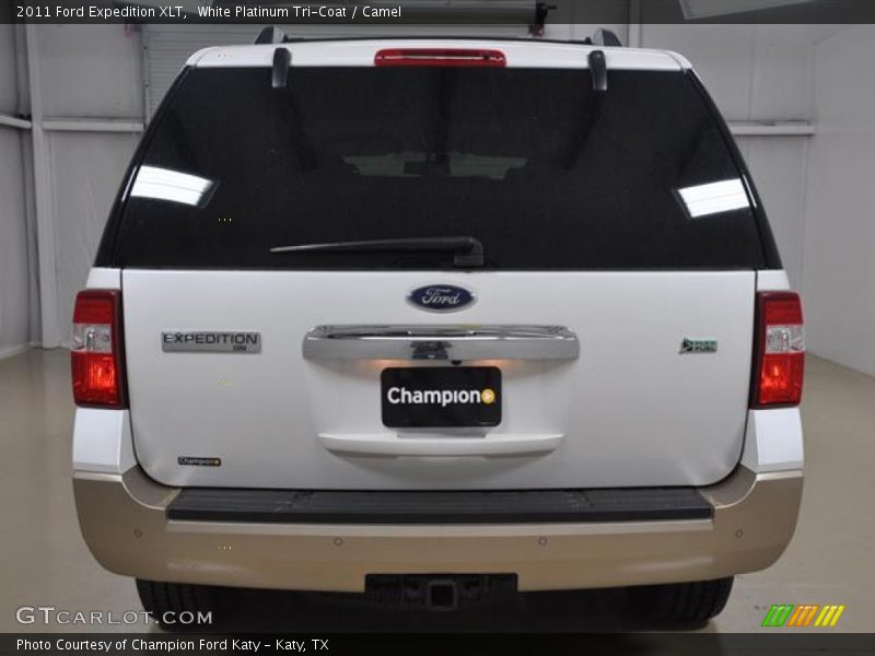 White Platinum Tri-Coat / Camel 2011 Ford Expedition XLT
