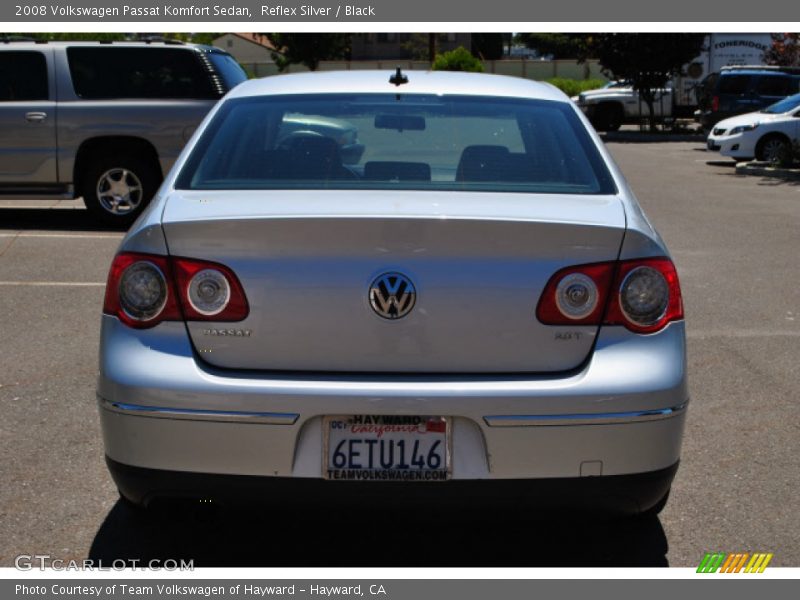 Reflex Silver / Black 2008 Volkswagen Passat Komfort Sedan