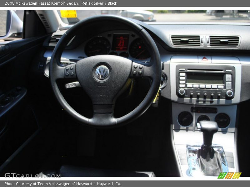 Reflex Silver / Black 2008 Volkswagen Passat Komfort Sedan
