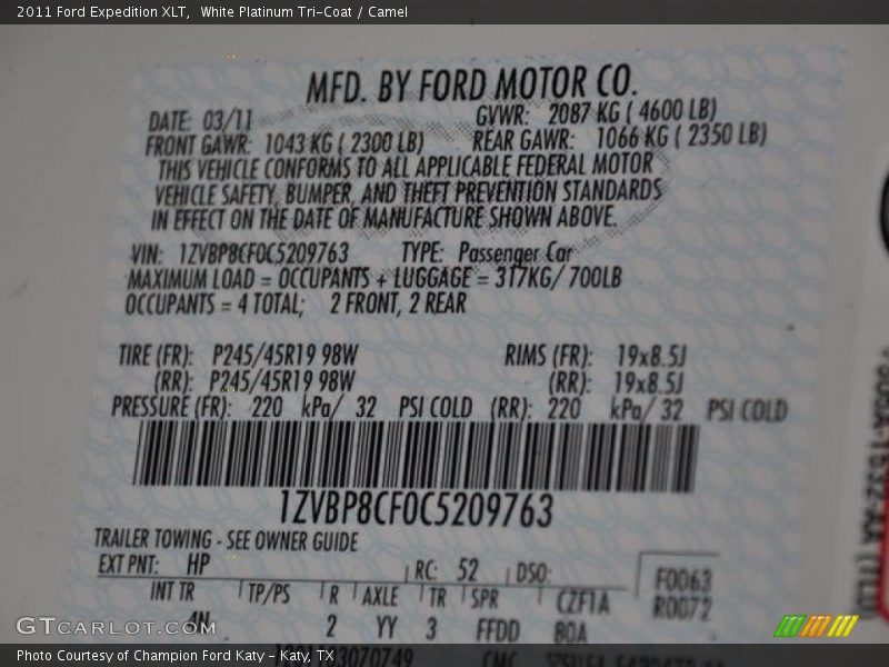White Platinum Tri-Coat / Camel 2011 Ford Expedition XLT