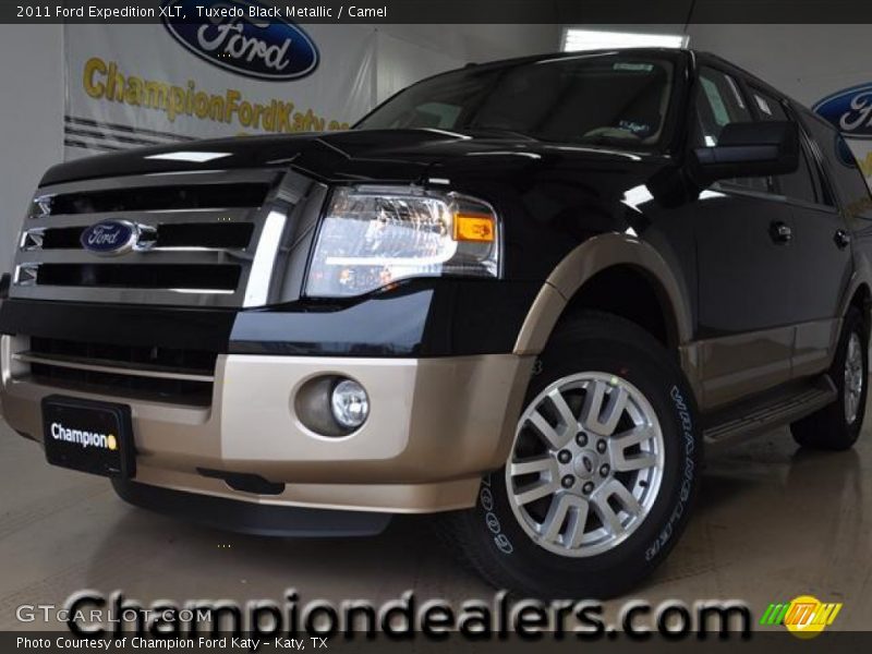 Tuxedo Black Metallic / Camel 2011 Ford Expedition XLT