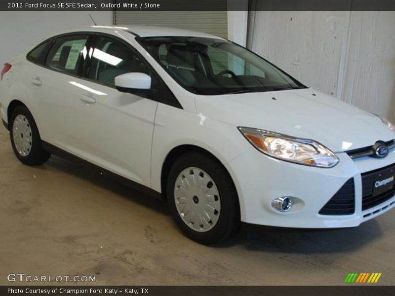 Oxford White / Stone 2012 Ford Focus SE SFE Sedan