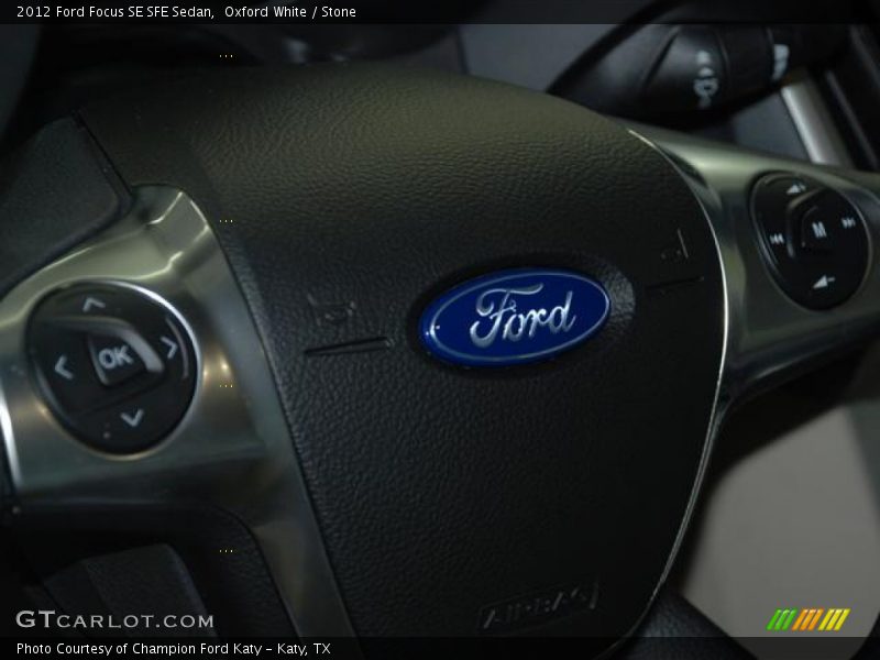Oxford White / Stone 2012 Ford Focus SE SFE Sedan