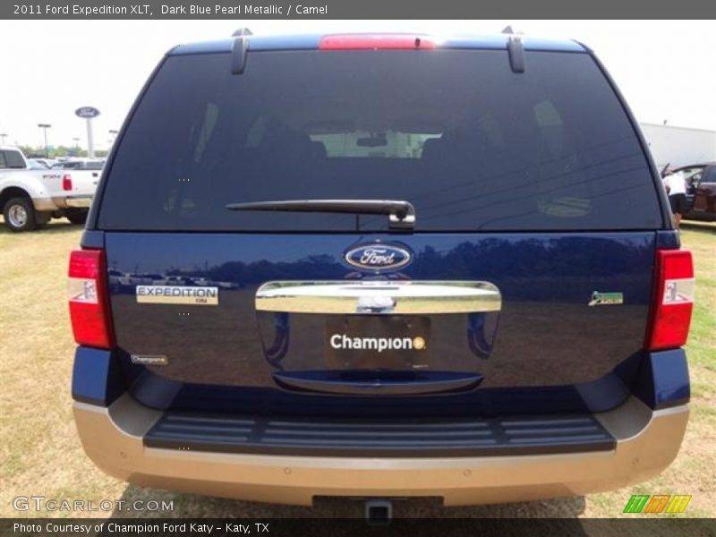 Dark Blue Pearl Metallic / Camel 2011 Ford Expedition XLT