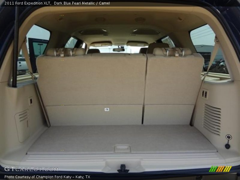 Dark Blue Pearl Metallic / Camel 2011 Ford Expedition XLT