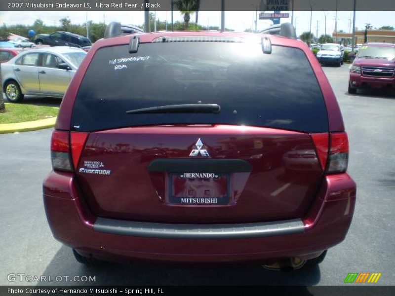Ultra Red Pearl / Black 2007 Mitsubishi Endeavor LS