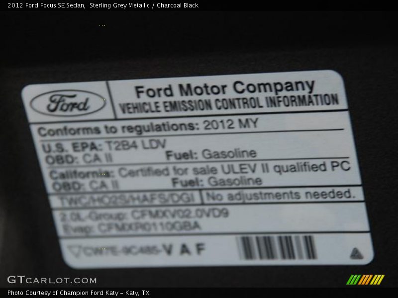 Sterling Grey Metallic / Charcoal Black 2012 Ford Focus SE Sedan